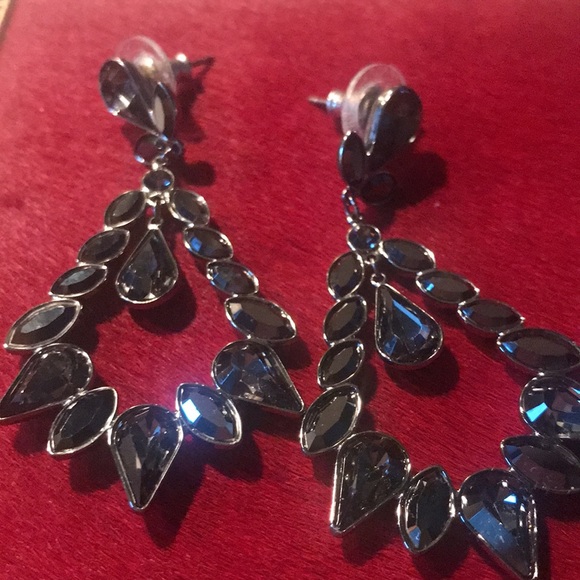 Authentic Swarovski black/gray  earrings - Picture 10 of 10